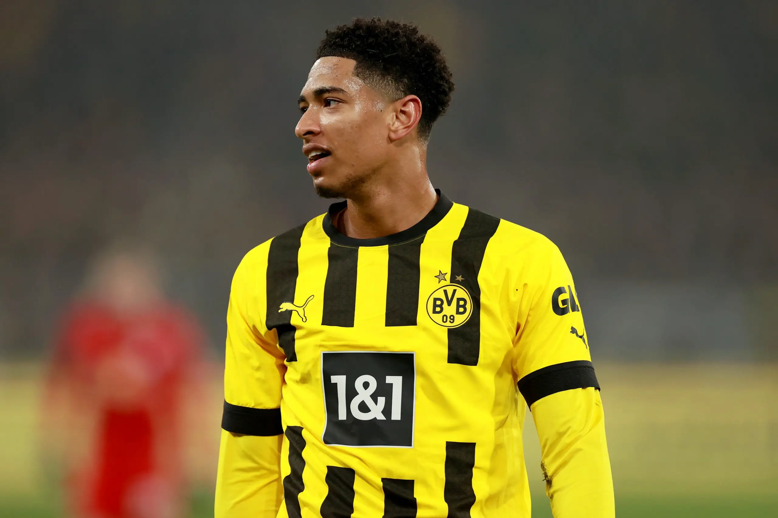 Borussia Dortmund Offers Jude Bellingham 150% Pay Rise To Stay At Club Borussia Dortmund Offers Jude Bellingham 150% Pay Rise To Stay At Club