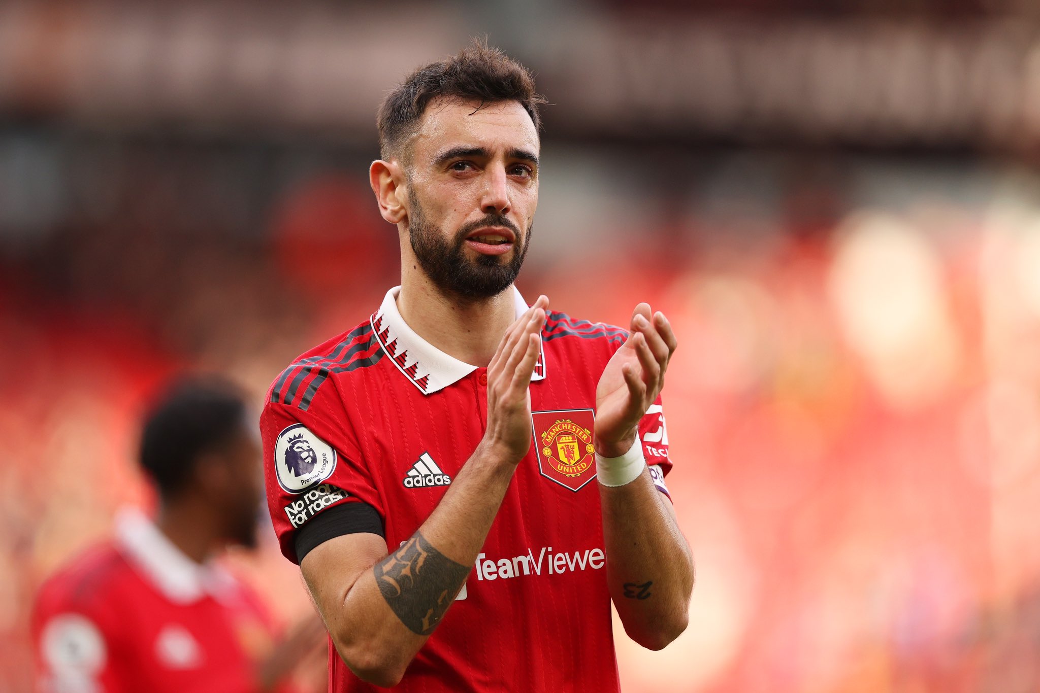 Ten Hag Insists Bruno Fernandes Remains Man United Captain Ten Hag Insists Bruno Fernandes Remains Man United Captain