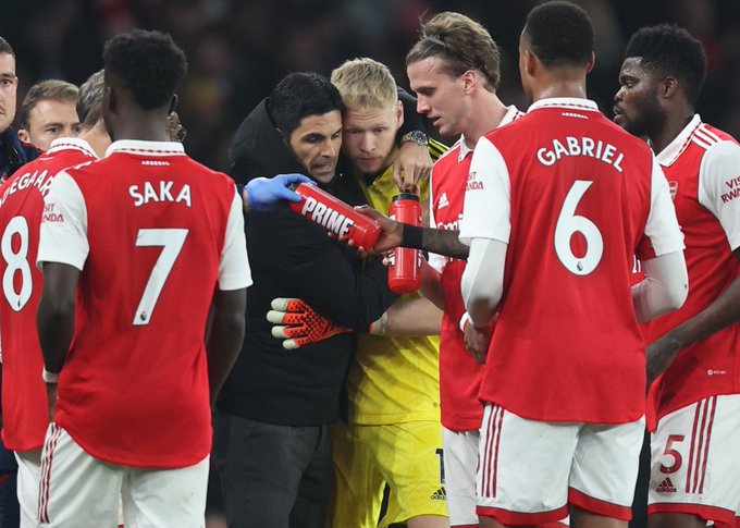 Gary Neville Tears Into Arsenal Player After Draw Against Southampton Gary Neville Tears Into Arsenal Player After Draw Against Southampton