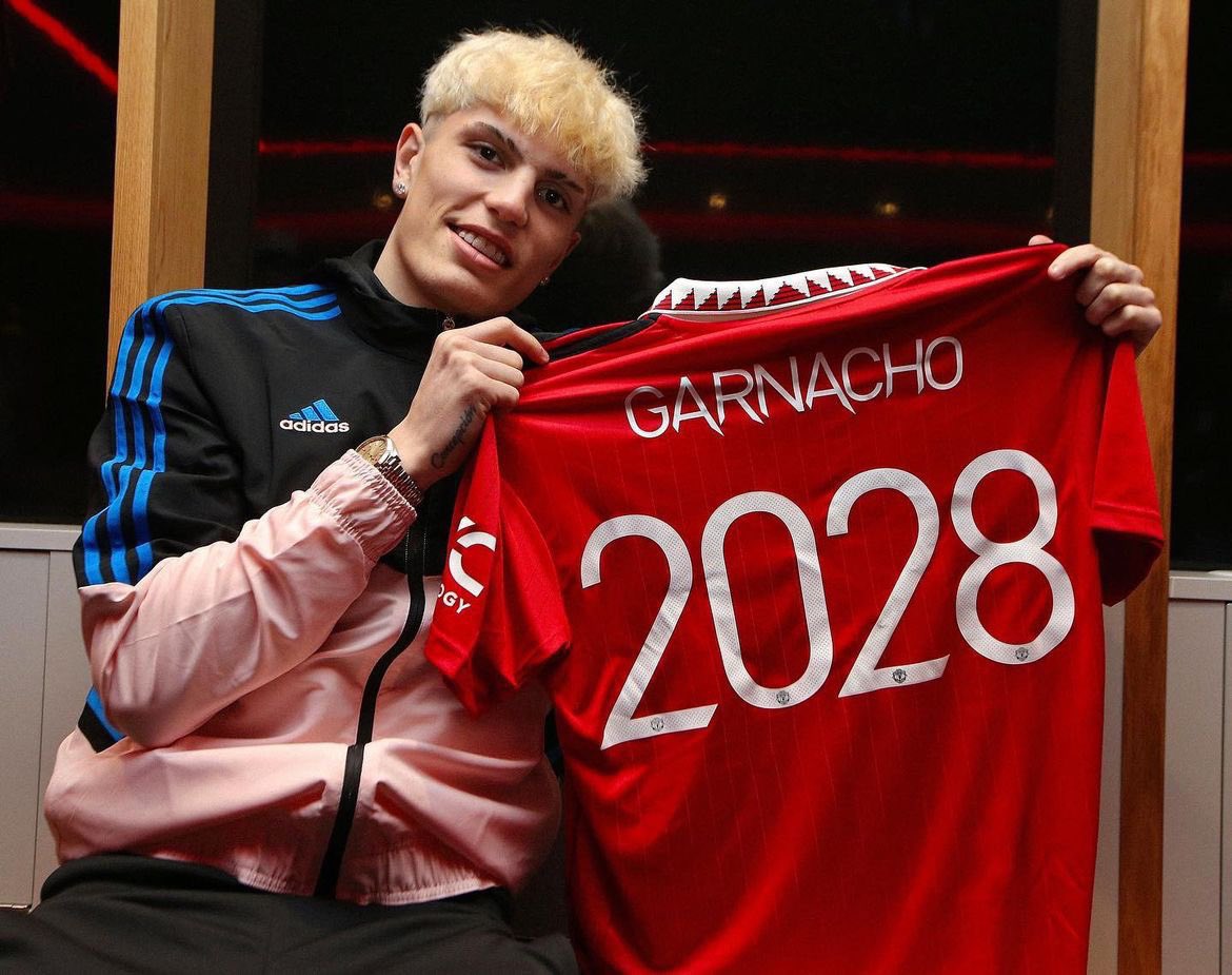 Huge Boost For Man United As Youngster Returns To Training Huge Boost For Man United As Youngster Returns To Training