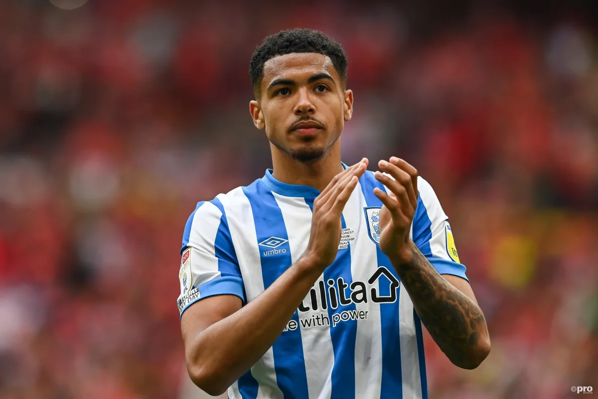 Liverpool And Man City Eye Chelsea Defender Liverpool And Man City Eye Chelsea Defender