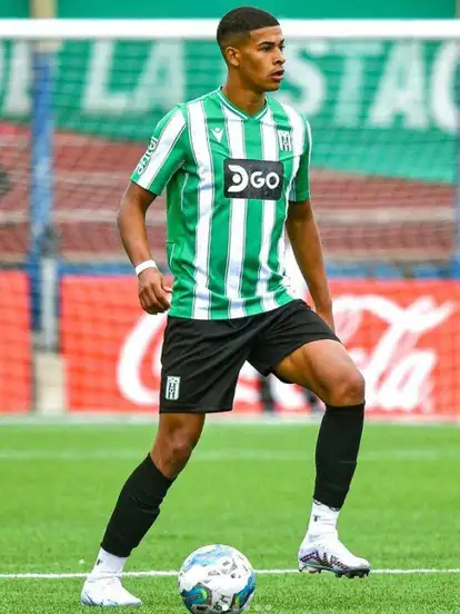 Atletico Madrid Set To Sign 21-Year-Old Defender Atletico Madrid Set To Sign 21-Year-Old Defender