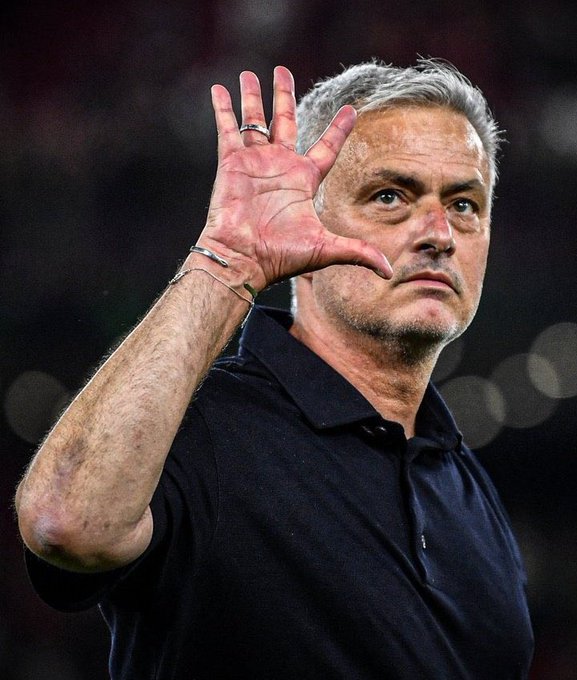 Kerem Demirbay Slams Mourinho Over ‘Ugly’ Tactics In Roma’s Win Over Leverkusen Kerem Demirbay Slams Mourinho Over ‘Ugly’ Tactics In Roma’s Win Over Leverkusen