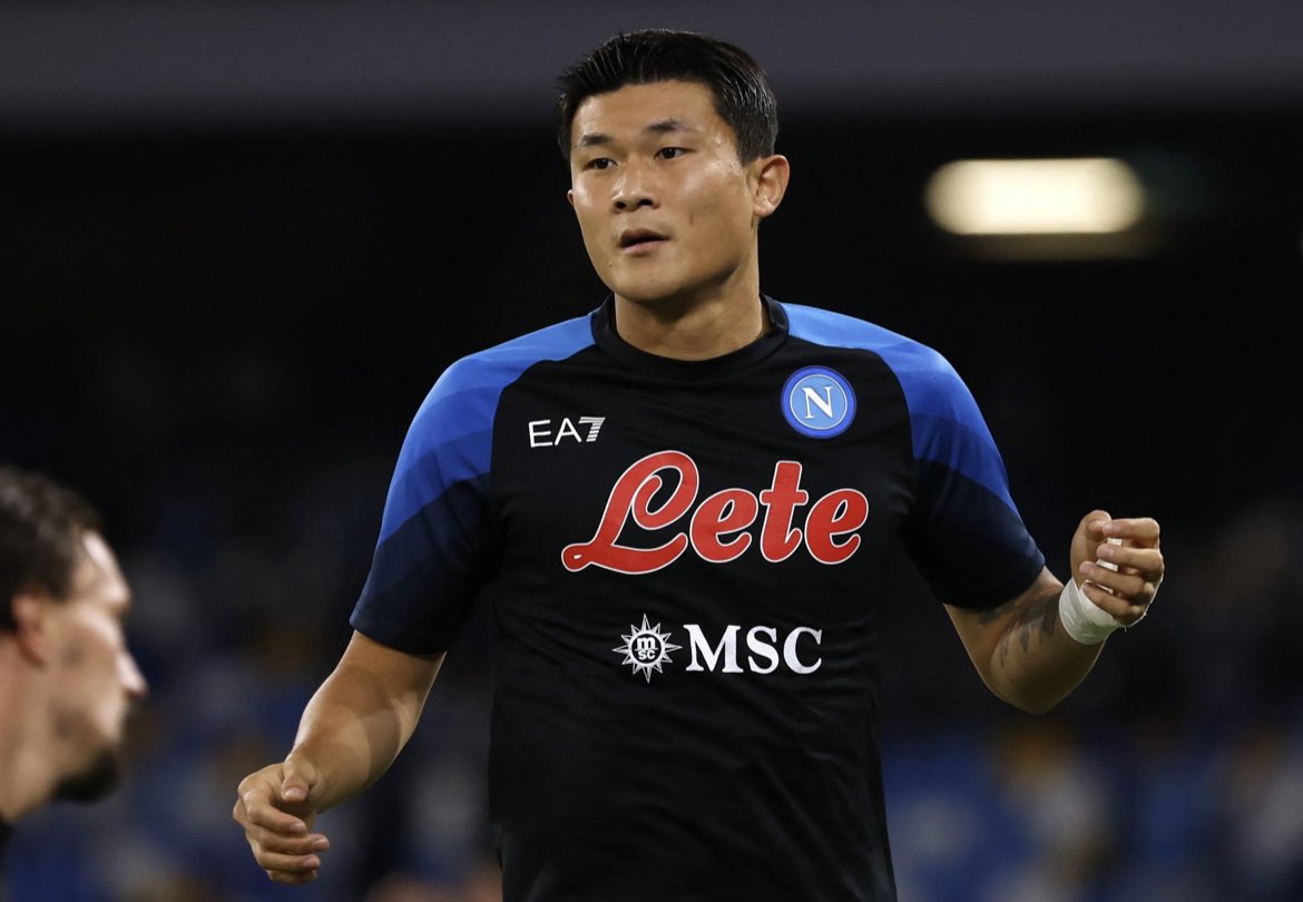 Manchester United Set To Sign Two Defenders In Huge £90m Deal Manchester United Set To Sign Two Defenders In Huge £90m Deal