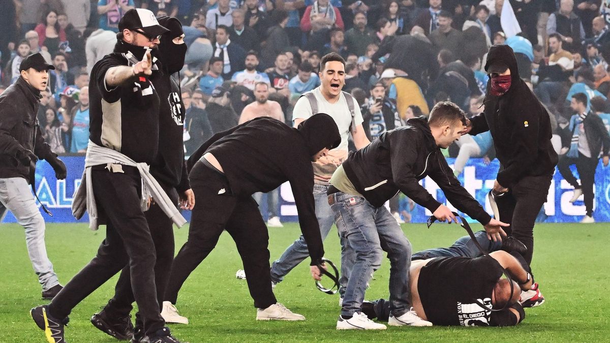 Napoli Fan Shot Dead In Title Celebration As Hooligans Fight On Pitch With Belts Napoli Fan Shot Dead In Title Celebration As Hooligans Fight On Pitch With Belts