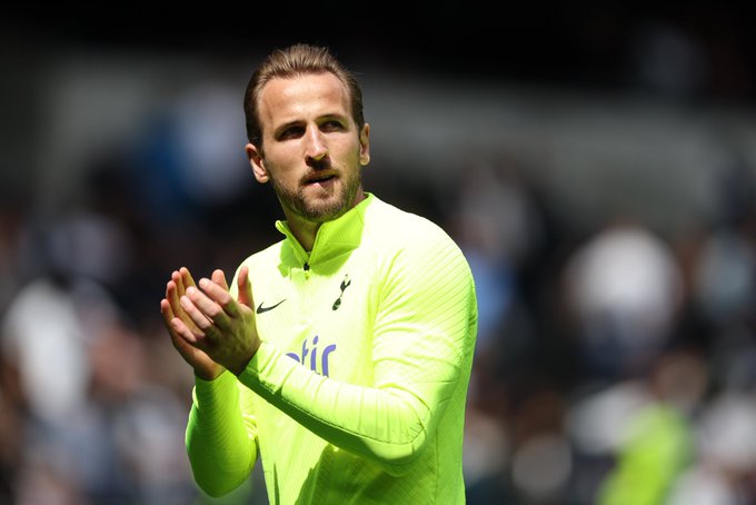 Bayern Munich Pip Manchester United, Submit £60m Harry Kane Bid