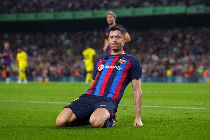 Lionel Messi Transfer Saga Criticised By Barcelona Striker Robert Lewandowski Lionel Messi Transfer Saga Criticised By Barcelona Striker Robert Lewandowski