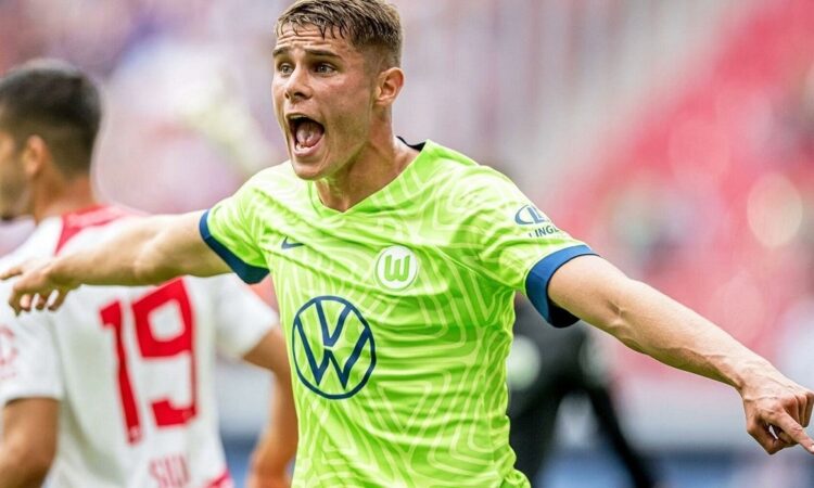 Tottenham Challenge Liverpool To Signing Of €30m Defender Micky Van De Ven Tottenham Challenge Liverpool To Signing Of €30m Defender Micky Van De Ven