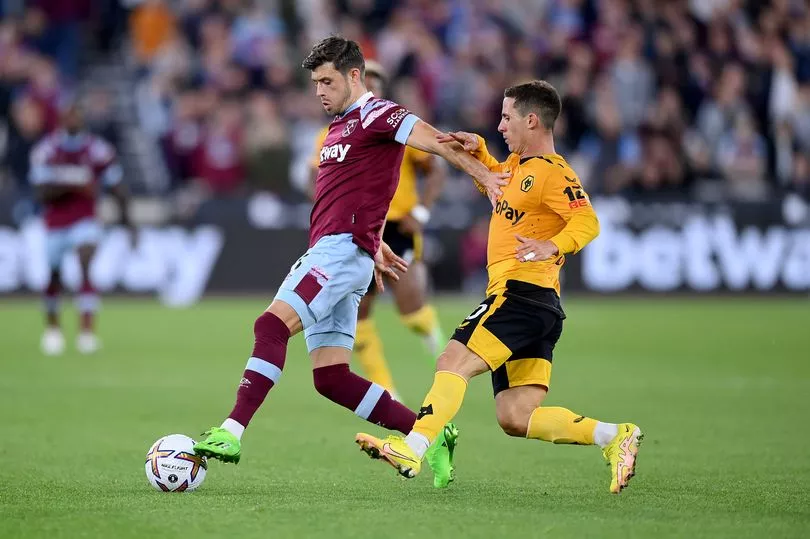 Wolves ‘In Talks’ Over £2.5m Transfer For West Ham Defender Wolves ‘In Talks’ Over £2.5m Transfer For West Ham Defender
