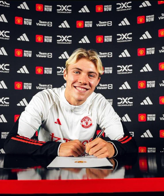 Man United Announce The £72M Transfer Of Danish Forward Man United Announce The £72M Transfer Of Danish Forward