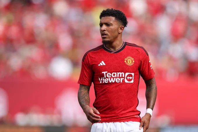 Pundit Blasts Premier League Club And Manager Over Player Treatment Pundit Blasts Premier League Club And Manager Over Player Treatment