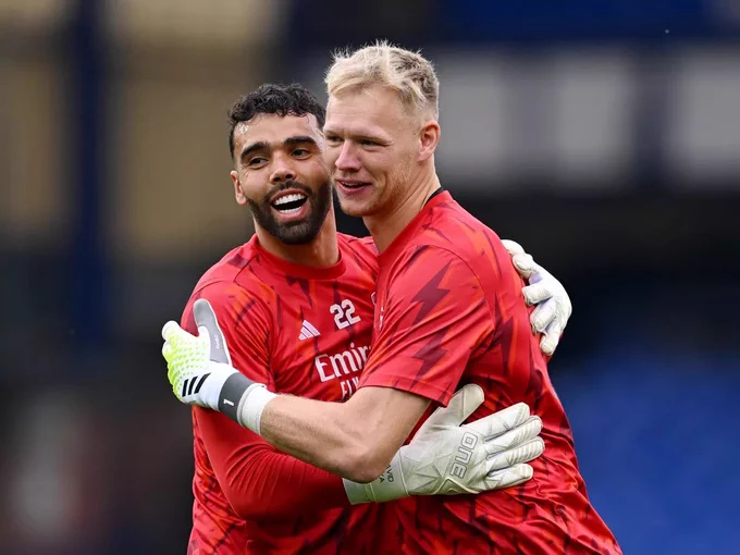 Pundits Clash Over Arsenal Goalkeeping Situation Pundits Clash Over Arsenal Goalkeeping Situation
