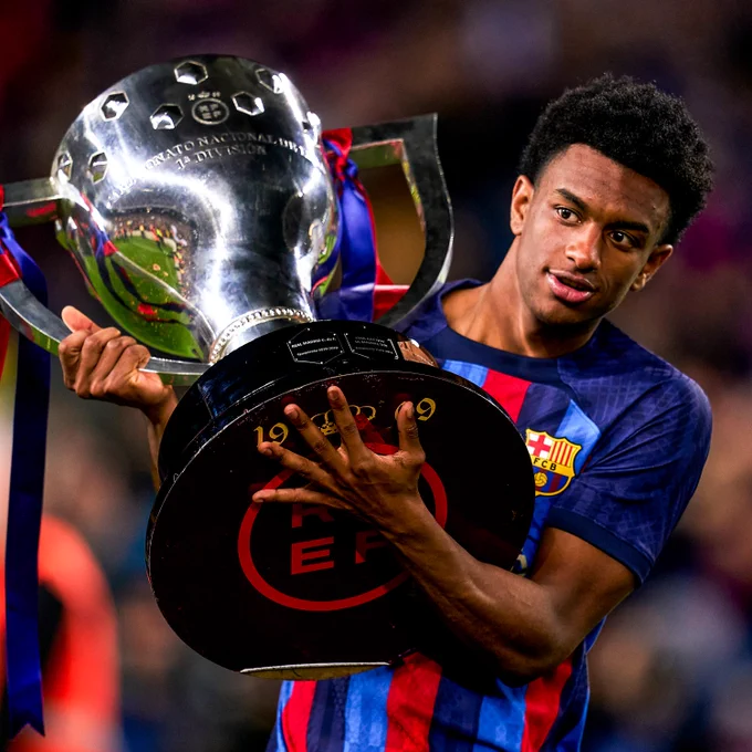 Youngster Signs New Long-Term Contract At Barcelona Youngster Signs New Long-Term Contract At Barcelona