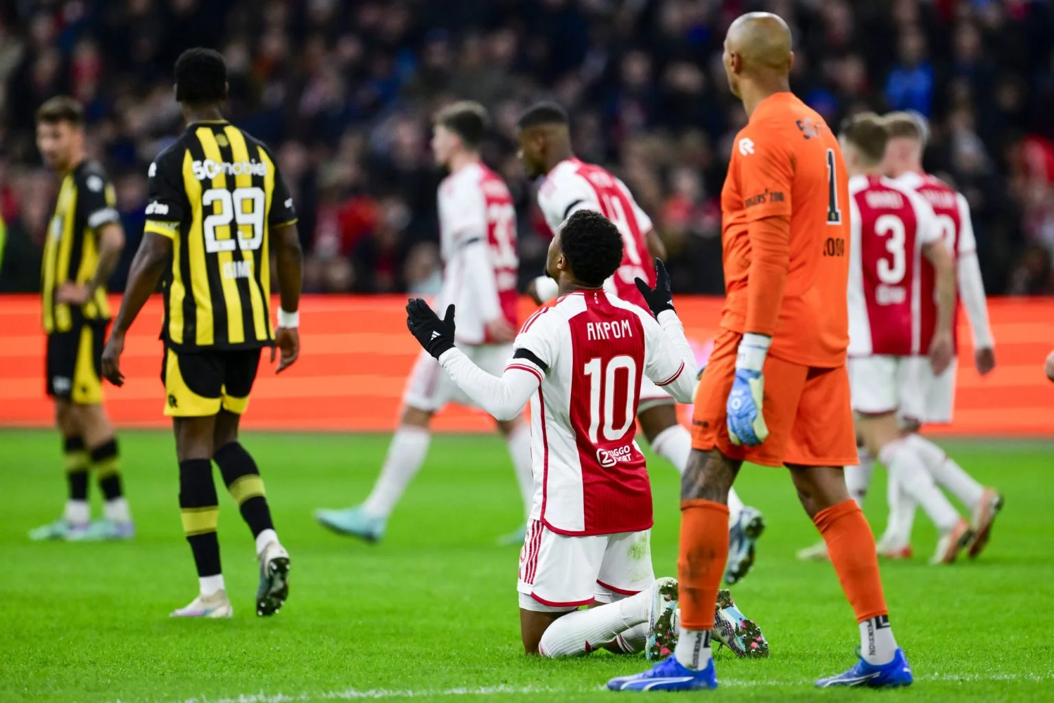 EVERTON NOW WANT TO SIGN RED-HOT STRIKER ARSENAL SOLD FOR JUST £2M EVERTON NOW WANT TO SIGN RED-HOT STRIKER ARSENAL SOLD FOR JUST £2M