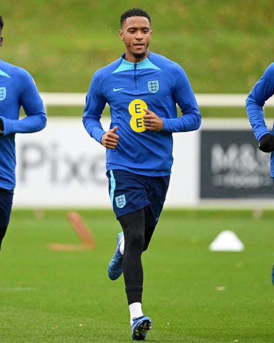 Premier League Star Abandon Holiday Plans Following Unexpected England Call-Up Premier League Star Abandon Holiday Plans Following Unexpected England Call-Up