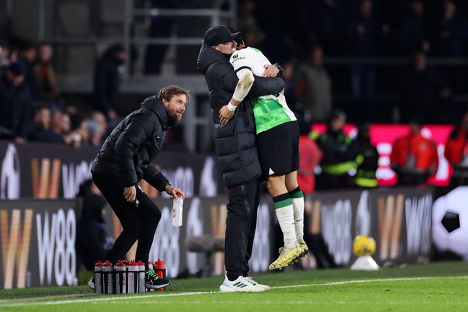 Klopp Hails ‘Not Perfect’ Liverpool For Taking Premier League Top Spot Klopp Hails ‘Not Perfect’ Liverpool For Taking Premier League Top Spot