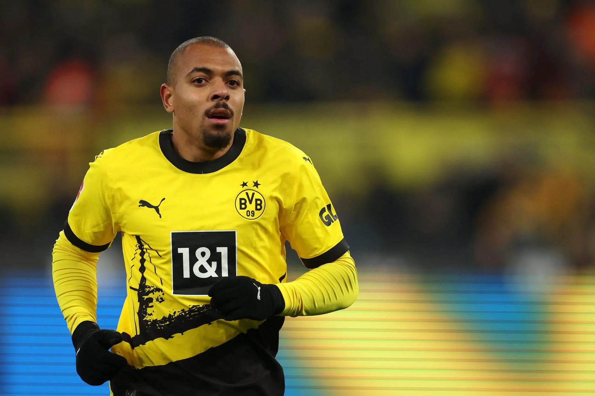 Manchester United Consider a Buyout Or Loan Offer For Donyell Malen Manchester United Consider a Buyout Or Loan Offer For Donyell Malen