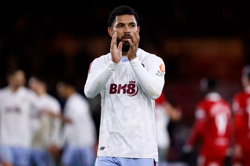 Paul Merson Makes Douglas Luiz Admission In Declan Rice And Rodri Comparison Paul Merson Makes Douglas Luiz Admission In Declan Rice And Rodri Comparison