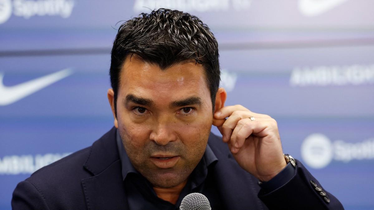Deco Speaks About Barcelona’s Next Manager Insisting ‘The Idea Is Always To Play Beautiful Football’ Deco Speaks About Barcelona’s Next Manager Insisting ‘The Idea Is Always To Play Beautiful Football’