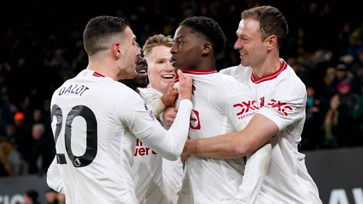 Merson Hails ‘Top Class’ Man United Midfielder Ahead Of Aston Villa Clash Merson Hails ‘Top Class’ Man United Midfielder Ahead Of Aston Villa Clash