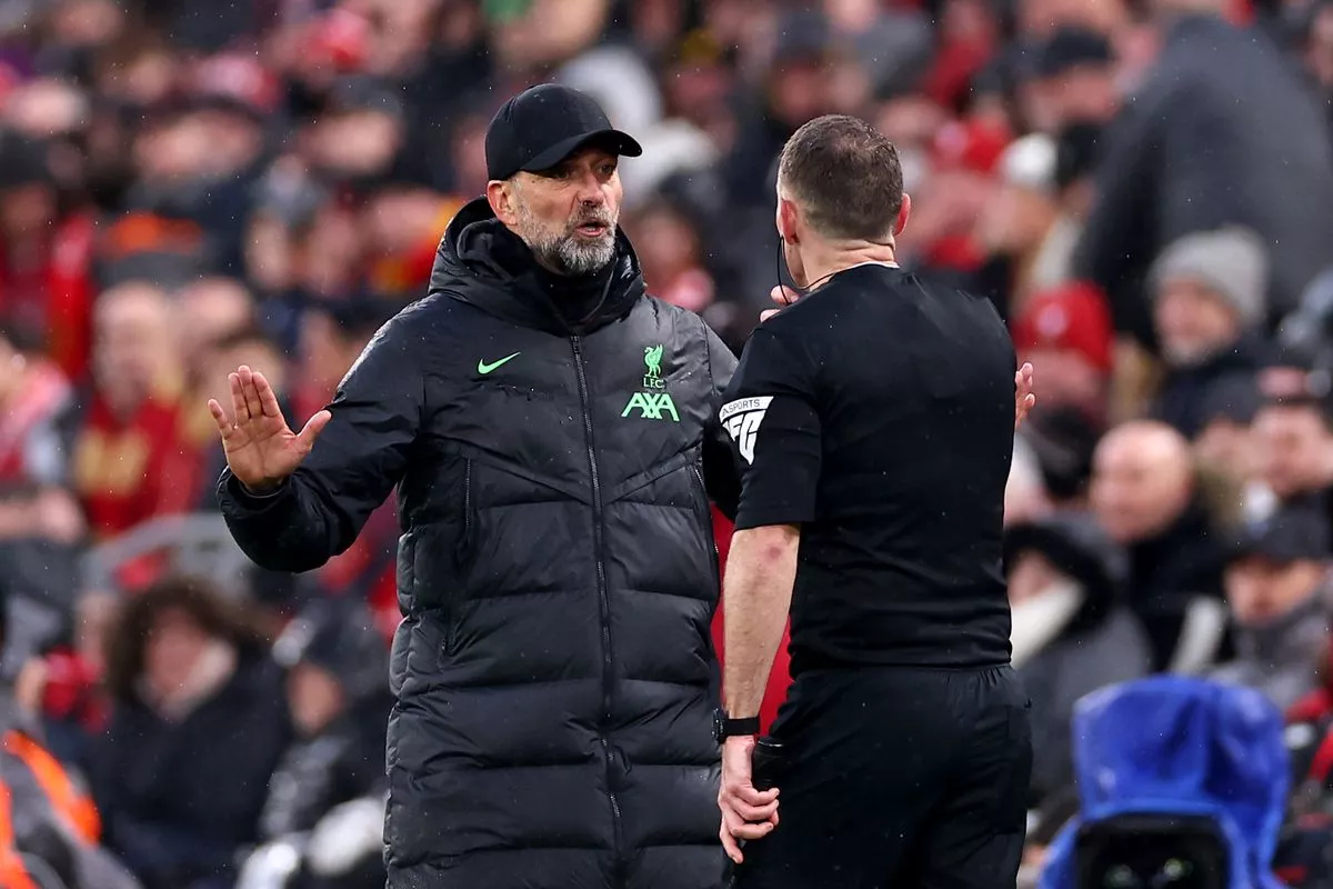 Carragher Makes Title Prediction As Klopp Complains About Man City Call Carragher Makes Title Prediction As Klopp Complains About Man City Call