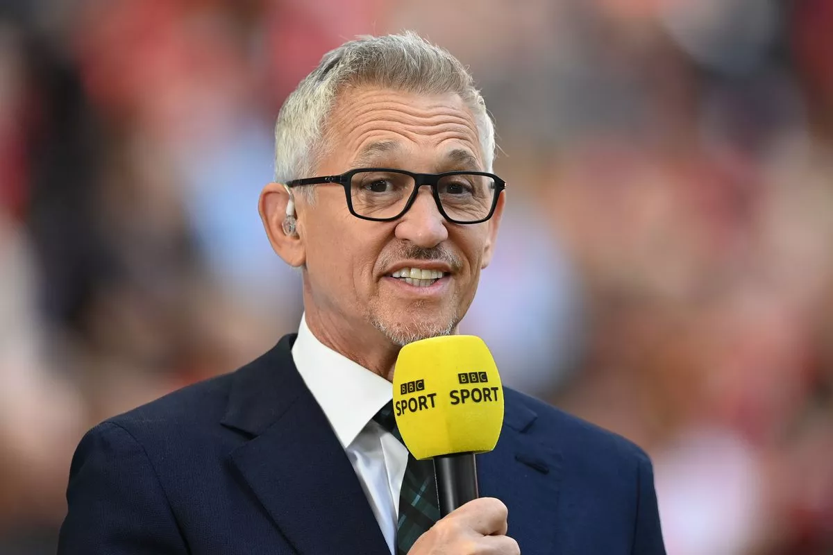 BBC Stars Attacked By Enormous Hornets live On Air During Euro 2024 England Coverage BBC Stars Attacked By Enormous Hornets live On Air During Euro 2024 England Coverage