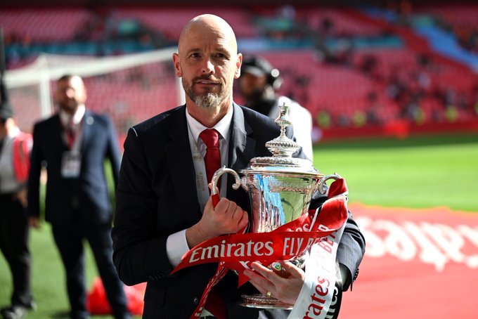 Shearer Aims Subtle Dig At Ten Hag For Outspoken Appearance On Dutch TV