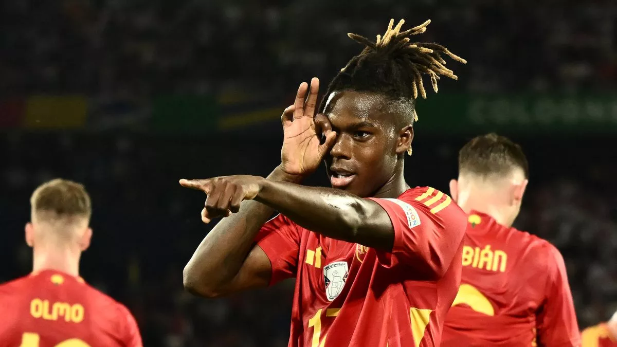 Arsenal, Chelsea And Barcelona Target Turning Heads In Spain Dressing Room