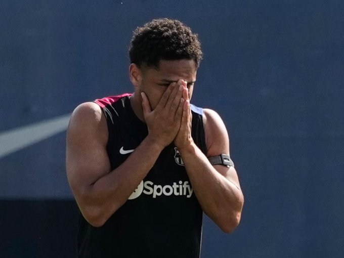 Barcelona Hoping To Sign 22-Year-Old Forward To Replace Roque Barcelona Hoping To Sign 22-Year-Old Forward To Replace Roque