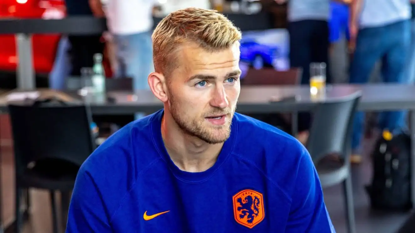 Man United Panic As PSG Make Contact With Ten Hag Dream Signing Man United Panic As PSG Make Contact With Ten Hag Dream Signing