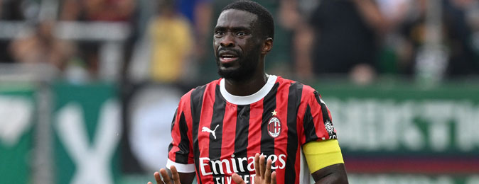 West Ham Eyeing Former Chelsea Defender West Ham Eyeing Former Chelsea Defender