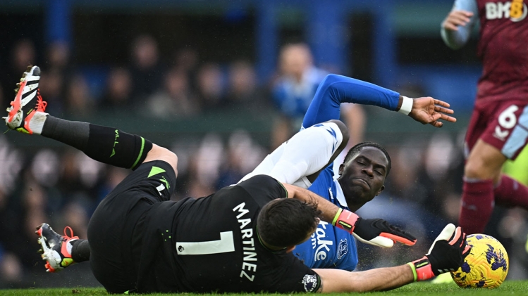 Argentina Goalie Emi Martinez Pleased To Reunite With Aston Villa New Signee Argentina Goalie Emi Martinez Pleased To Reunite With Aston Villa New Signee