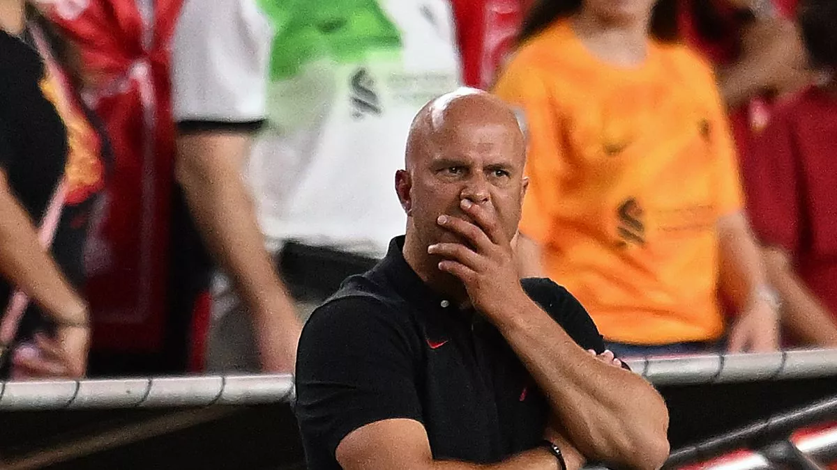 Carragher ‘Not Expecting’ Liverpool To Mount Title Challenge Carragher ‘Not Expecting’ Liverpool To Mount Title Challenge