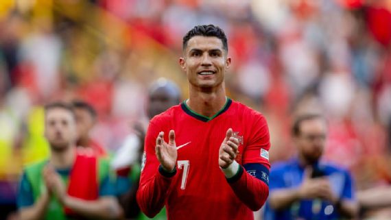 Ronaldo Risks World Cup Ban After Red Card Against Ireland Ronaldo Risks World Cup Ban After Red Card Against Ireland