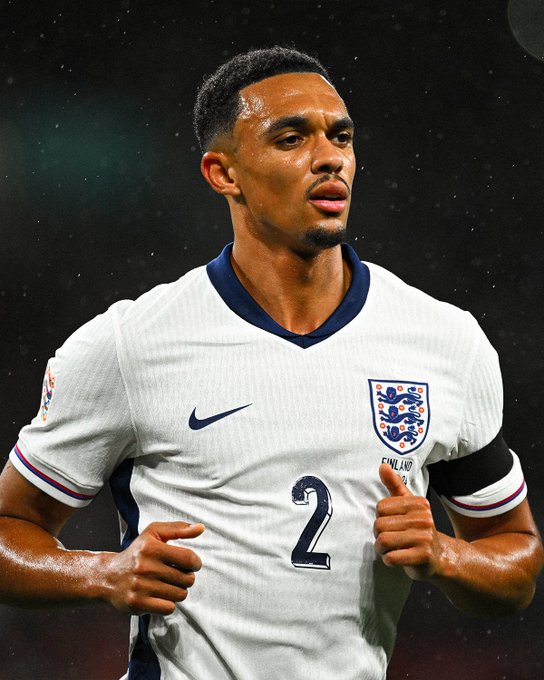 Scholes Claims Slot ‘May Not Be A Fan’ Of Alexander-Arnold Scholes Claims Slot ‘May Not Be A Fan’ Of Alexander-Arnold