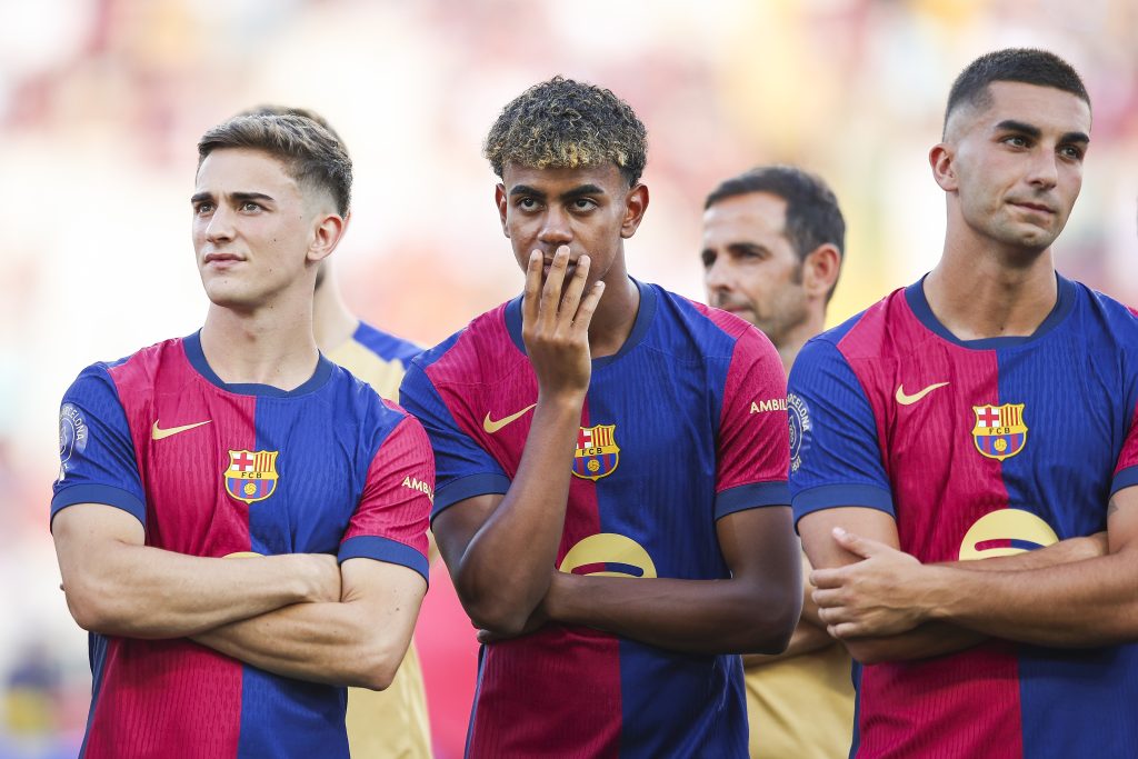 Barcelona Legend Hails Duo, Reveals How The Club Beat PSG To Midfielder’s Signing Barcelona Legend Hails Duo, Reveals How The Club Beat PSG To Midfielder’s Signing