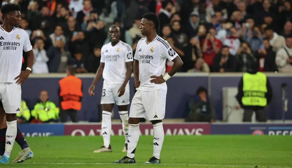 Real Madrid Legend Slams ‘Rock And Roll’ Team For Having ‘Too Much Muscle And Toughness’ Real Madrid Legend Slams ‘Rock And Roll’ Team For Having ‘Too Much Muscle And Toughness’