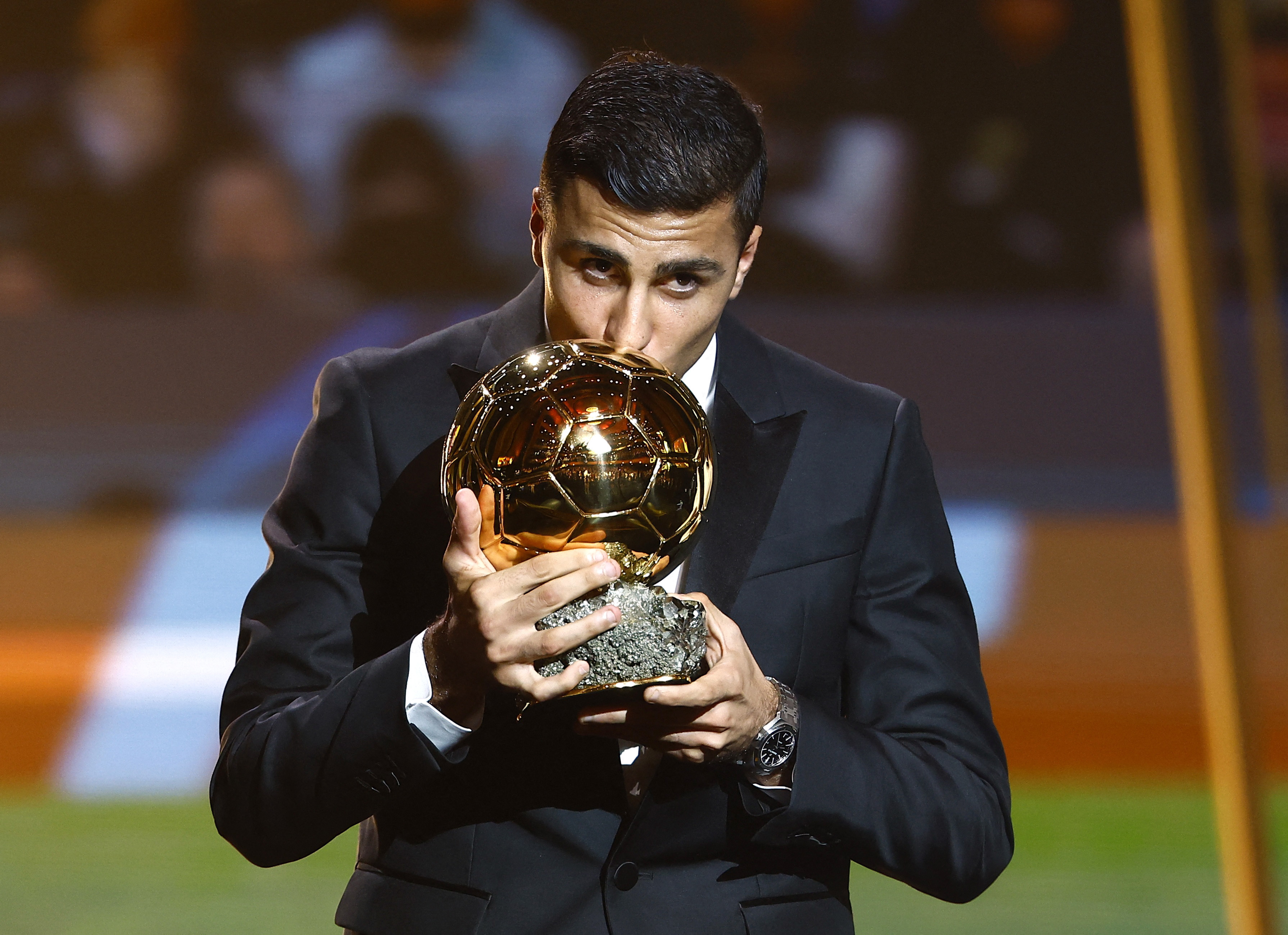 Rodri Reveals Phone Call From Real Madrid Star After Ballon d’Or Win Rodri Reveals Phone Call From Real Madrid Star After Ballon d’Or Win