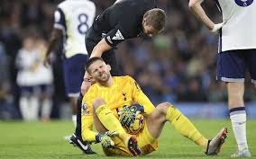 Tottenham Goalkeeper Played An Hour Against Manchester City Despite A Fractured Ankle Tottenham Goalkeeper Played An Hour Against Manchester City Despite A Fractured Ankle