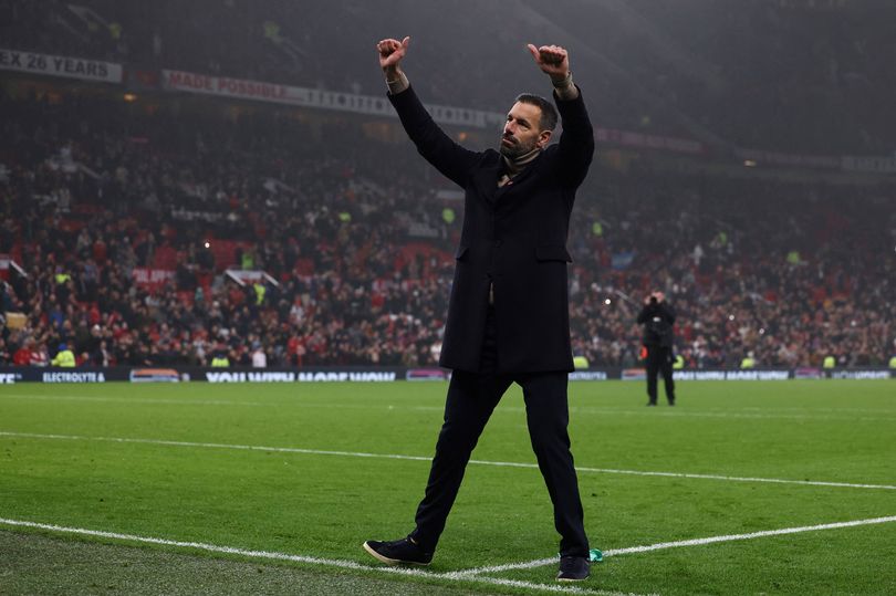 Van Nistelrooy Confirms Next Step Following Emotional Man United ‘Goodbye’ Van Nistelrooy Confirms Next Step Following Emotional Man United ‘Goodbye’