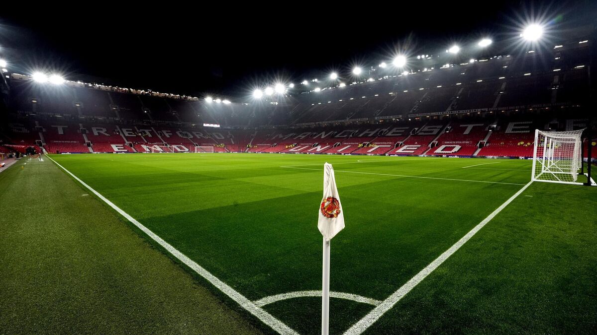 Man United Working To Tackle Pest Infestation At Old Trafford Man United Working To Tackle Pest Infestation At Old Trafford