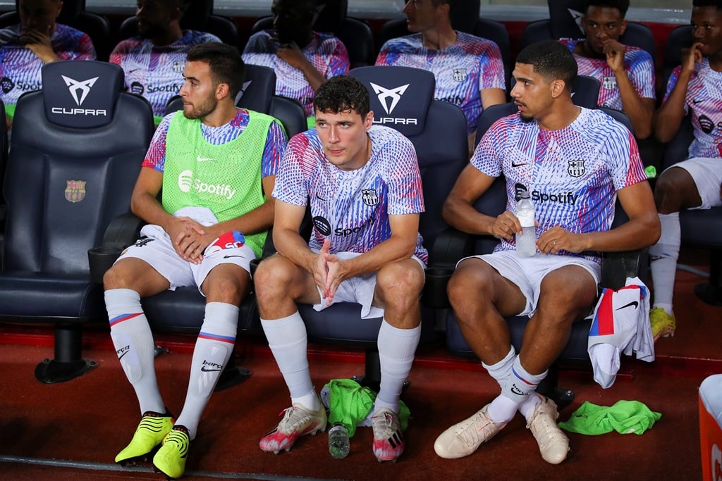 Barcelona Defender Set To Stay Put After Shift In Market Barcelona Defender Set To Stay Put After Shift In Market