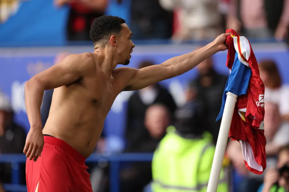 Liverpool Star Drops Huge Hint Over Alexander-Arnold Future Liverpool Star Drops Huge Hint Over Alexander-Arnold Future