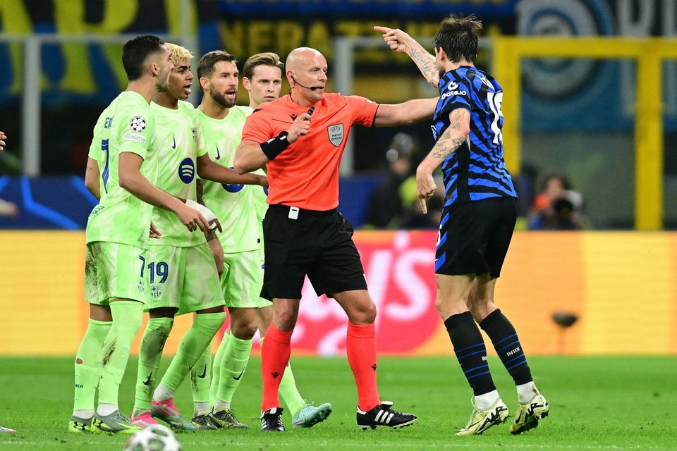 Barcelona’s Inigo Martinez Appeared To Spit At Inter Milan Competition During The Dramatic Champions League Semi-Final Barcelona’s Inigo Martinez Appeared To Spit At Inter Milan Competition During The Dramatic Champions League Semi-Final