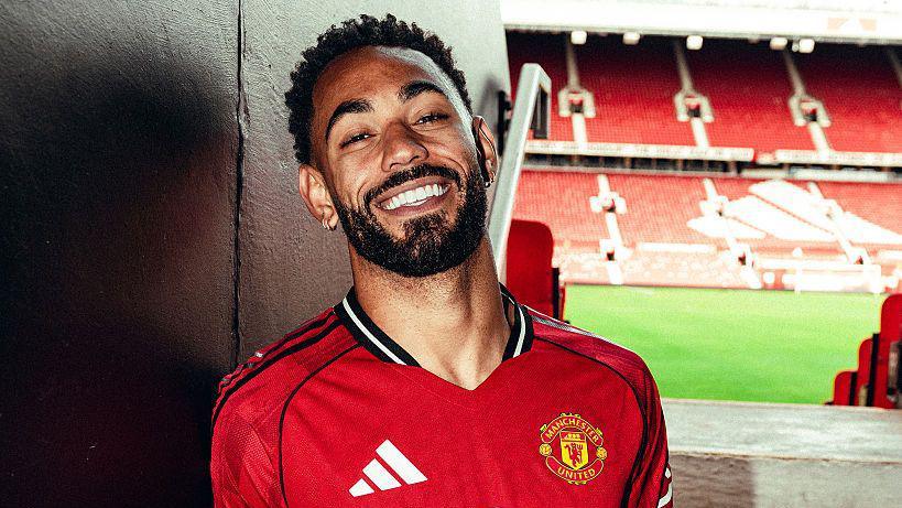 Cunha Fulfils Boyhood Dream As Greenwood Reunion Marks New Era At Manchester United Cunha Fulfils Boyhood Dream As Greenwood Reunion Marks New Era At Manchester United