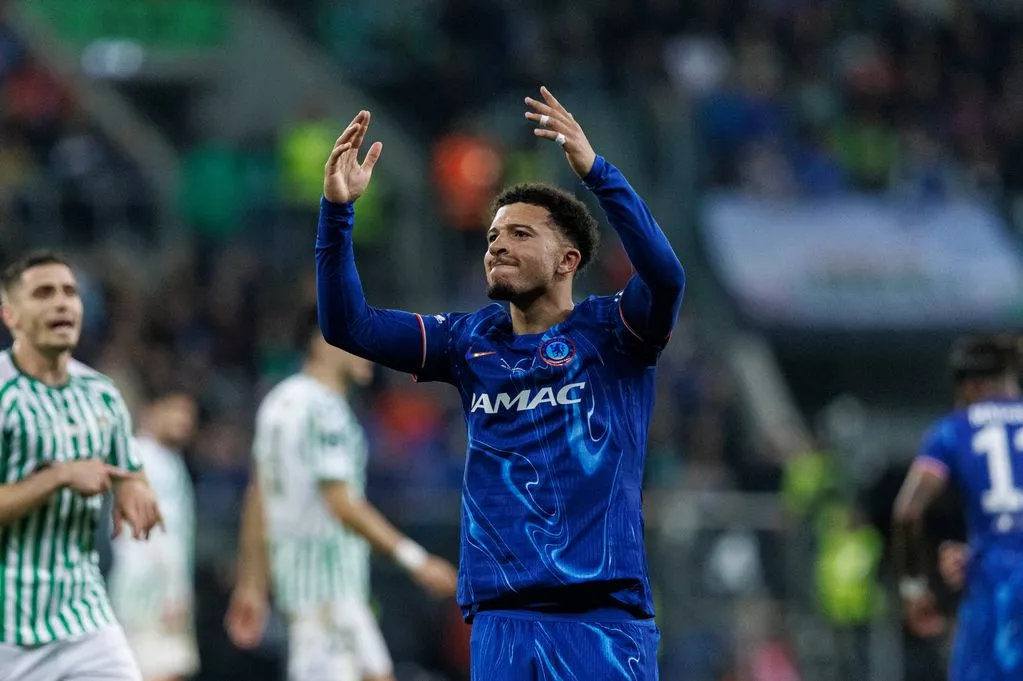 Man United Next Transfer Depends On £50M Chelsea Decision Man United Next Transfer Depends On £50M Chelsea Decision