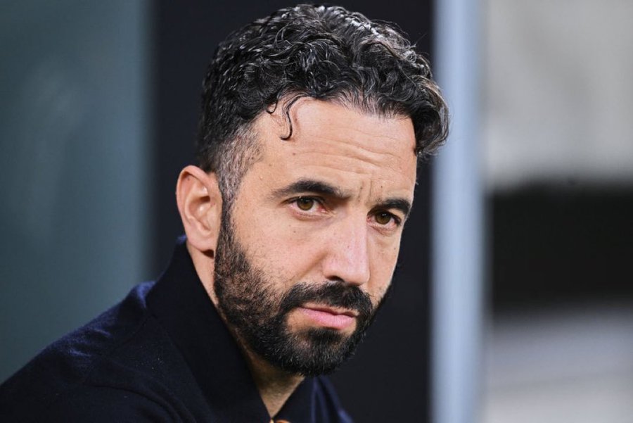 Man United To Compete With Chelsea For Premier League Defender Man United To Compete With Chelsea For Premier League Defender