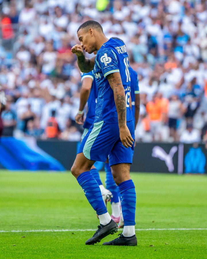 Ex-Man United Star Accused Of Spitting At Aston Villa Star Ex-Man United Star Accused Of Spitting At Aston Villa Star