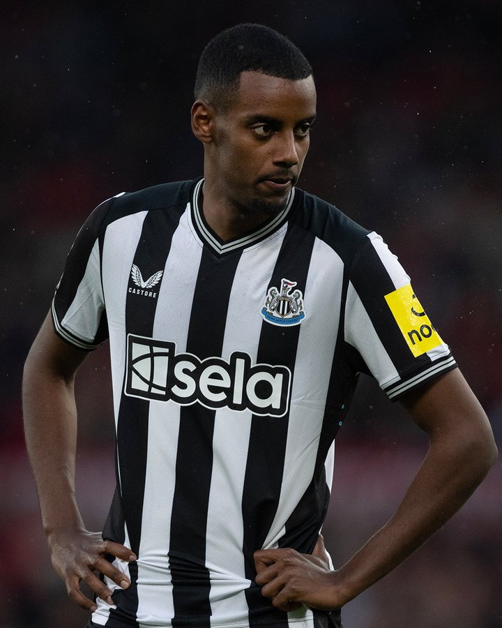 Isak And Newcastle Clash Takes Nasty Turn Following Broken Promise Accusation Isak And Newcastle Clash Takes Nasty Turn Following Broken Promise Accusation