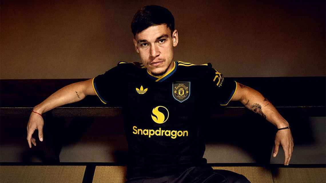 Man United Third Kit A Remake Of ‘Cantona Kung Fu’ Man United Third Kit A Remake Of ‘Cantona Kung Fu’